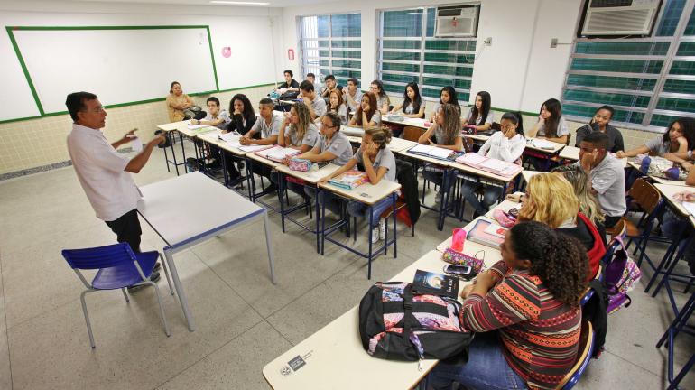 Em 2018 mais escolas terão tempo integral - Saiba quais!