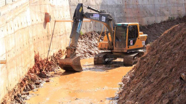 Duas Barras recebe ação do Limpa Rio