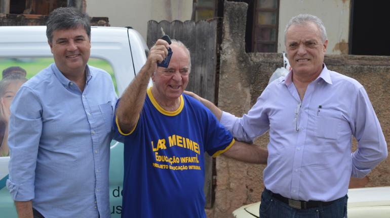 Valença Eco-Óleo ganha van para recolhimento de óleo por meio de ação do deputado André Corrêa