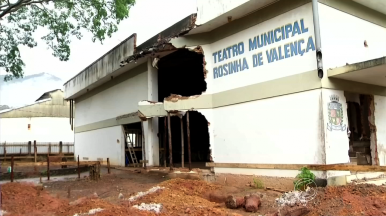 Obras do Teatro Rosinha de Valença são retomadas