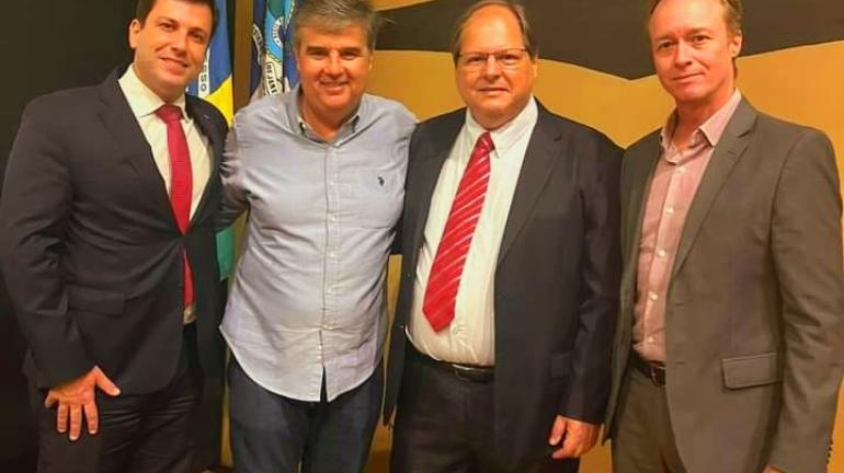 Deputado André Corrêa participa da posse da nova diretoria do Sindicato dos Auditores Fiscais