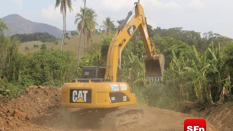 Programa Limpa Rio recupera leitos de rios em Santo Antônio de Pádua