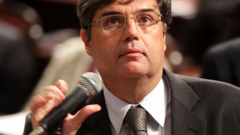 Aprovado projeto de André Corrêa com novas regras para taxa de conveniência