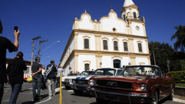 Colecionadores de automóveis antigos ganham reconhecimento com lei de André Corrêa