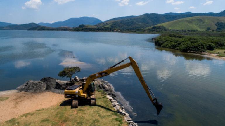 Maricá: Canal de Ponta Negra recebe dragagem