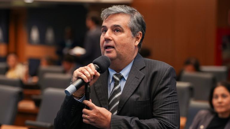ALERJ APROVA MUDANÇAS NA TRIBUTAÇÃO DE INDÚSTRIAS TÊXTEIS, DE CONFECÇÕES E DE AVIAMENTOS