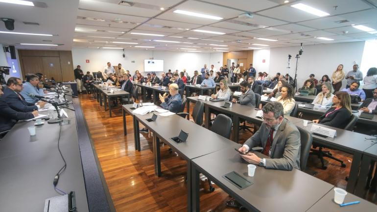 COMISSÃO DE ORÇAMENTO APROVA ADMISSIBILIDADE DO PROJETO DE LEI ORÇAMENTÁRIA DE 2026