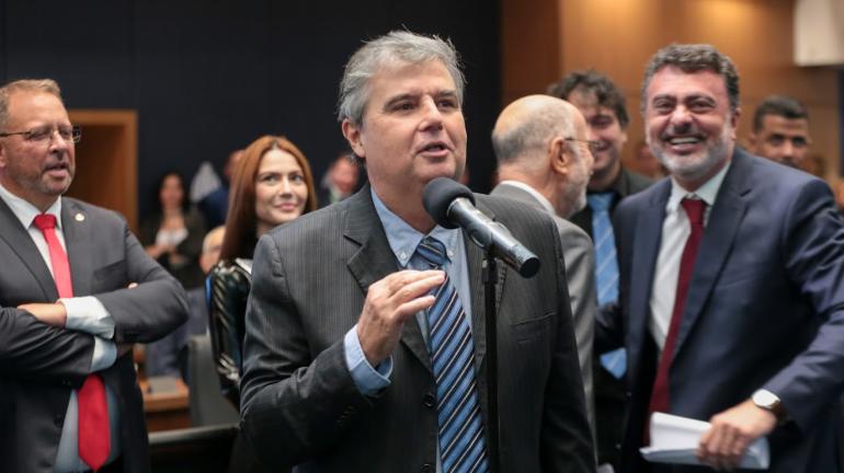 PROJETO DE ANDRÉ CORRÊA, ALERJ AUTORIZA A DOAÇÃO DE IMÓVEL DO GOVERNO PARA POLO INDUSTRIAL