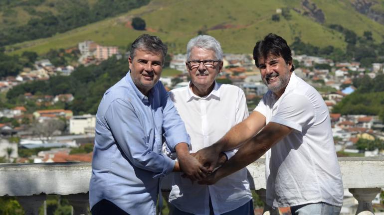 Deputado André Corrêa se fortalece com a eleição de 11 prefeitos