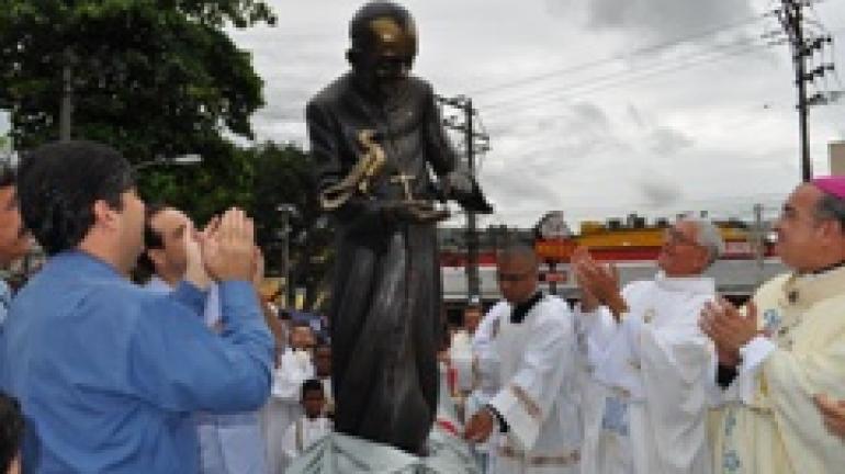 Dom Helder recebe homenagem do povo carioca