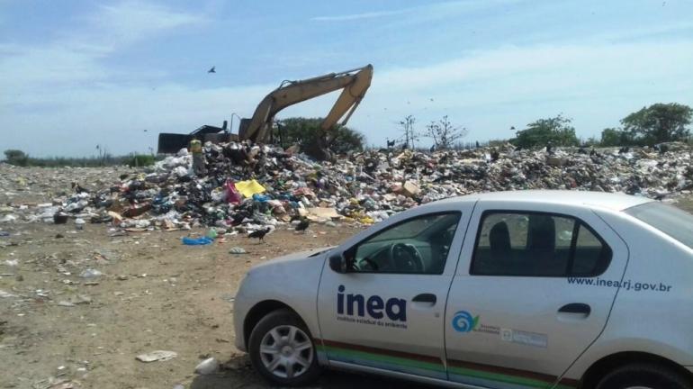 Inea deflagra operação para reprimir despejo irregular de lixo em Arraial do Cabo