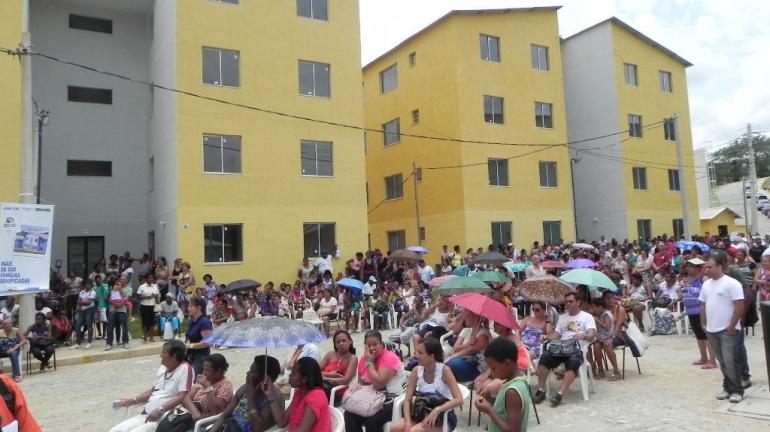 Moradores de Valença recebem a chave dos seus imóveis do “Minha Casa, Minha Vida”