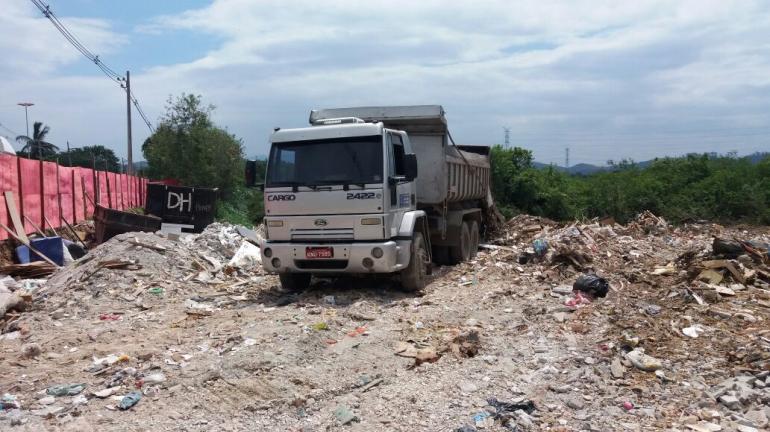 Inea deflagra operação para reprimir construções irregulares na Baixada Fluminense