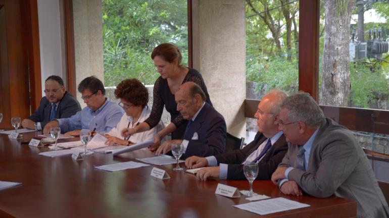 Secretário do Ambiente André Corrêa assina parceria para se avançar no Cadastro Ambiental Rural