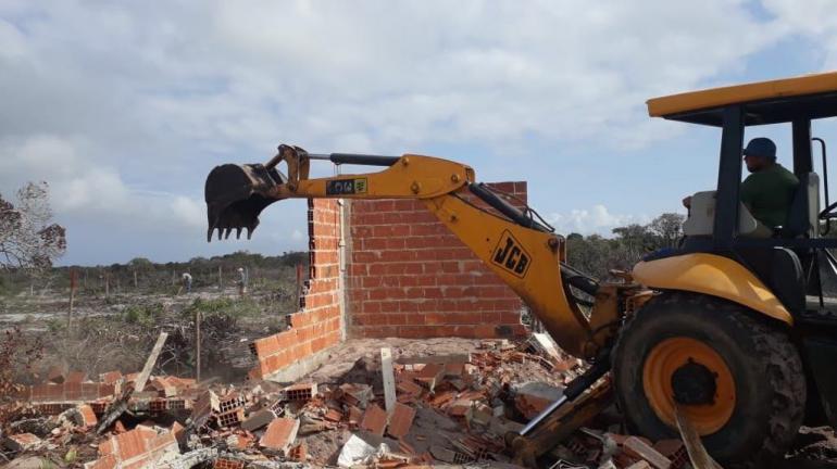 Inea deflagra operação para reprimir ocupações irregulares na Área de Proteção Ambiental de Massambaba