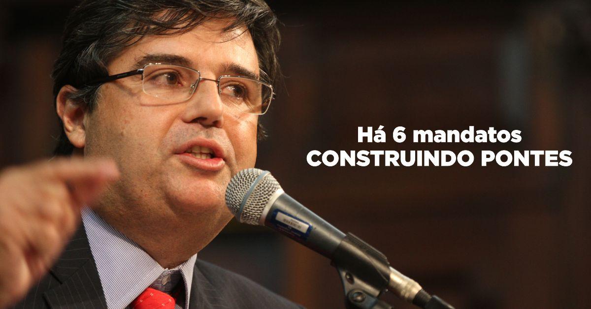 HÁ SEIS MANDATOS COMO DEPUTADO, CONSTRUINDO PONTES