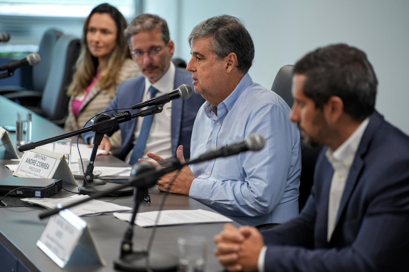 PARECER PRÉVIO DE ANDRÉ CORRÊA AO PROJETO DE LEI DE DIRETRIZES ORÇAMENTÁRIAS PARA 2026 É APROVADO PELA COMISSÃO DE ORÇAMENTO